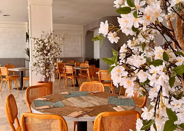 ホテル Santa Rosa 3*